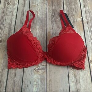 Natori Feathers Red Bra | Size 32C